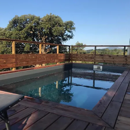 Between The Mountains And The Sea W Pool